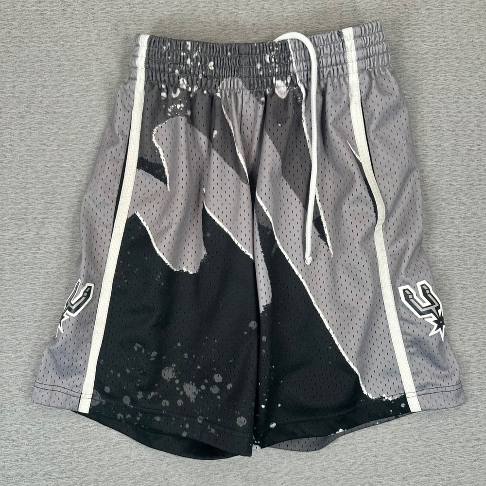 San Antonio Spurs Mitchell & Ness Mesh Shorts Mens Small Black Hardwood Classics